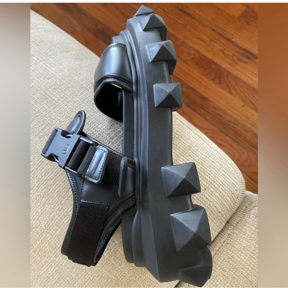 Valentino Garavani Leather Lug
Sole Sandals.